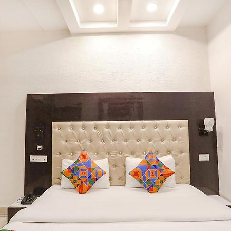 Fabhotel Madhuban Inn Risikés Kültér fotó