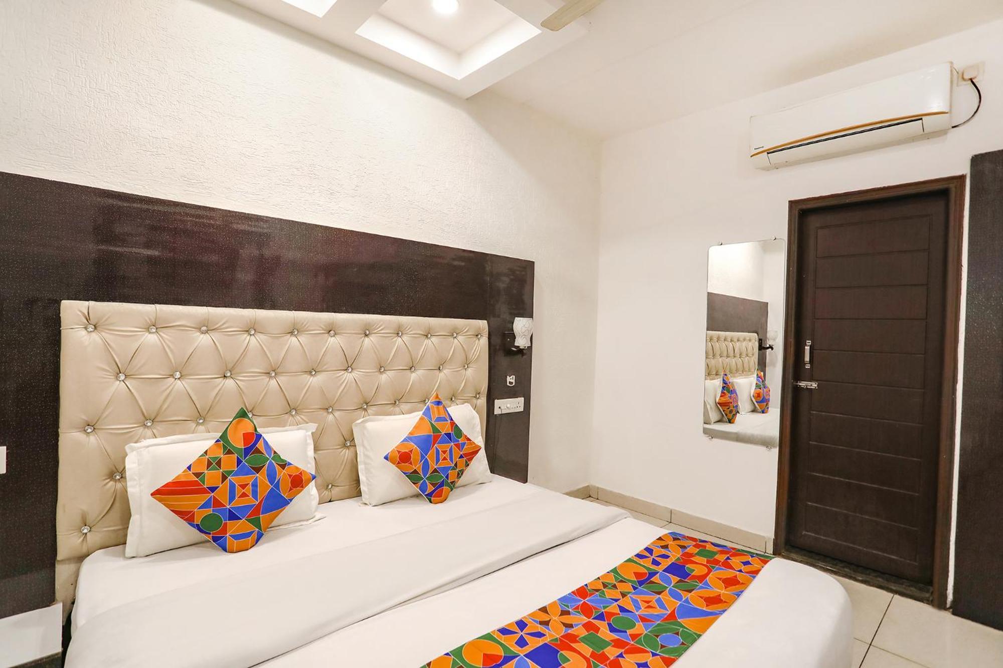 Fabhotel Madhuban Inn Risikés Kültér fotó