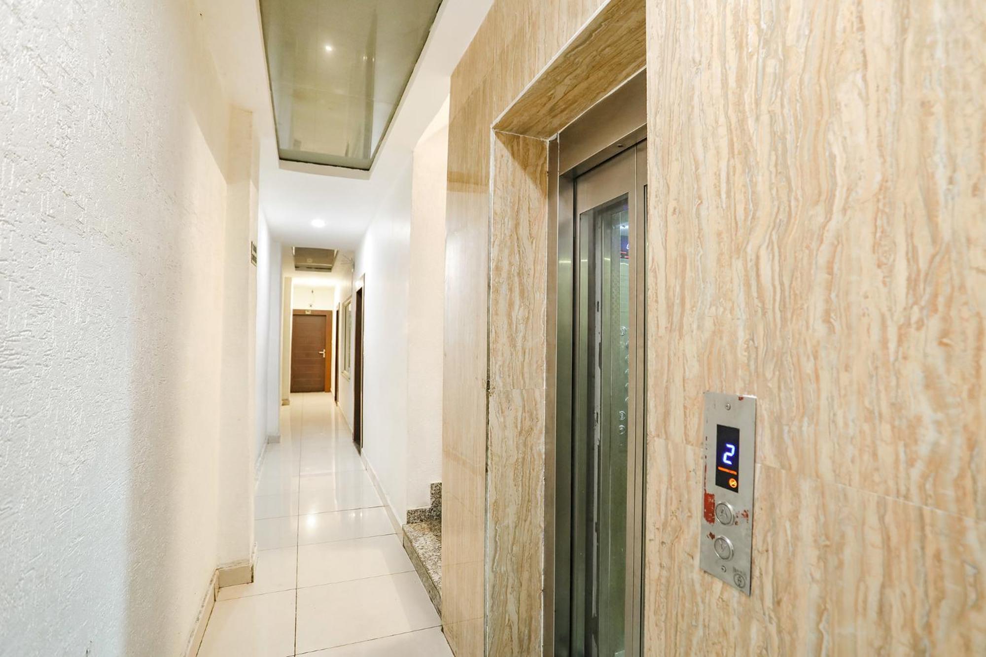 Fabhotel Madhuban Inn Risikés Kültér fotó