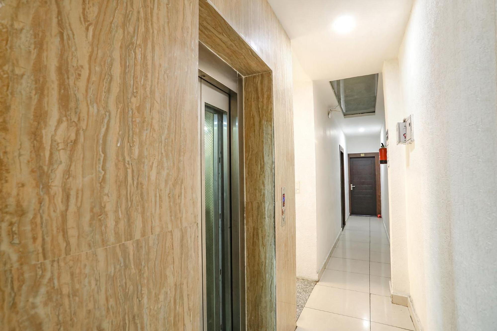 Fabhotel Madhuban Inn Risikés Kültér fotó