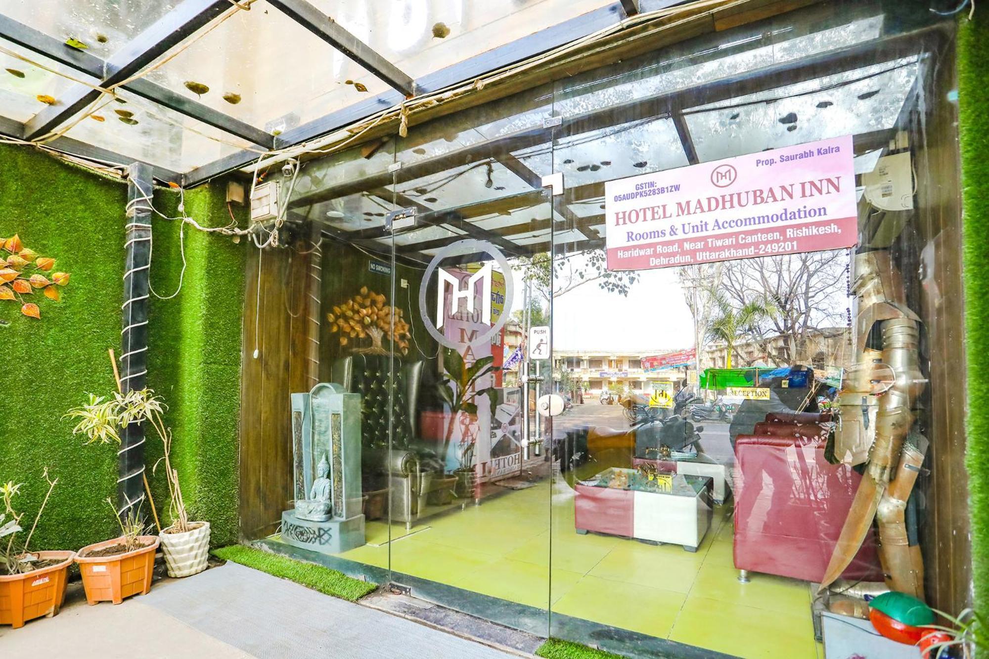 Fabhotel Madhuban Inn Risikés Kültér fotó